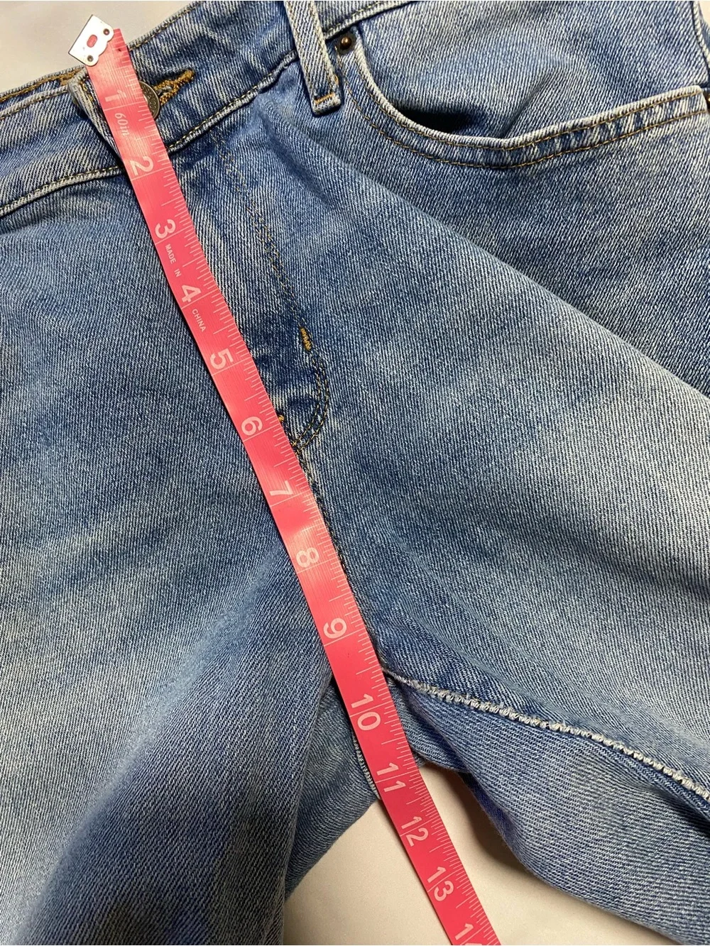 711 Levi’s Women's Medium Blue Skinny Jeans